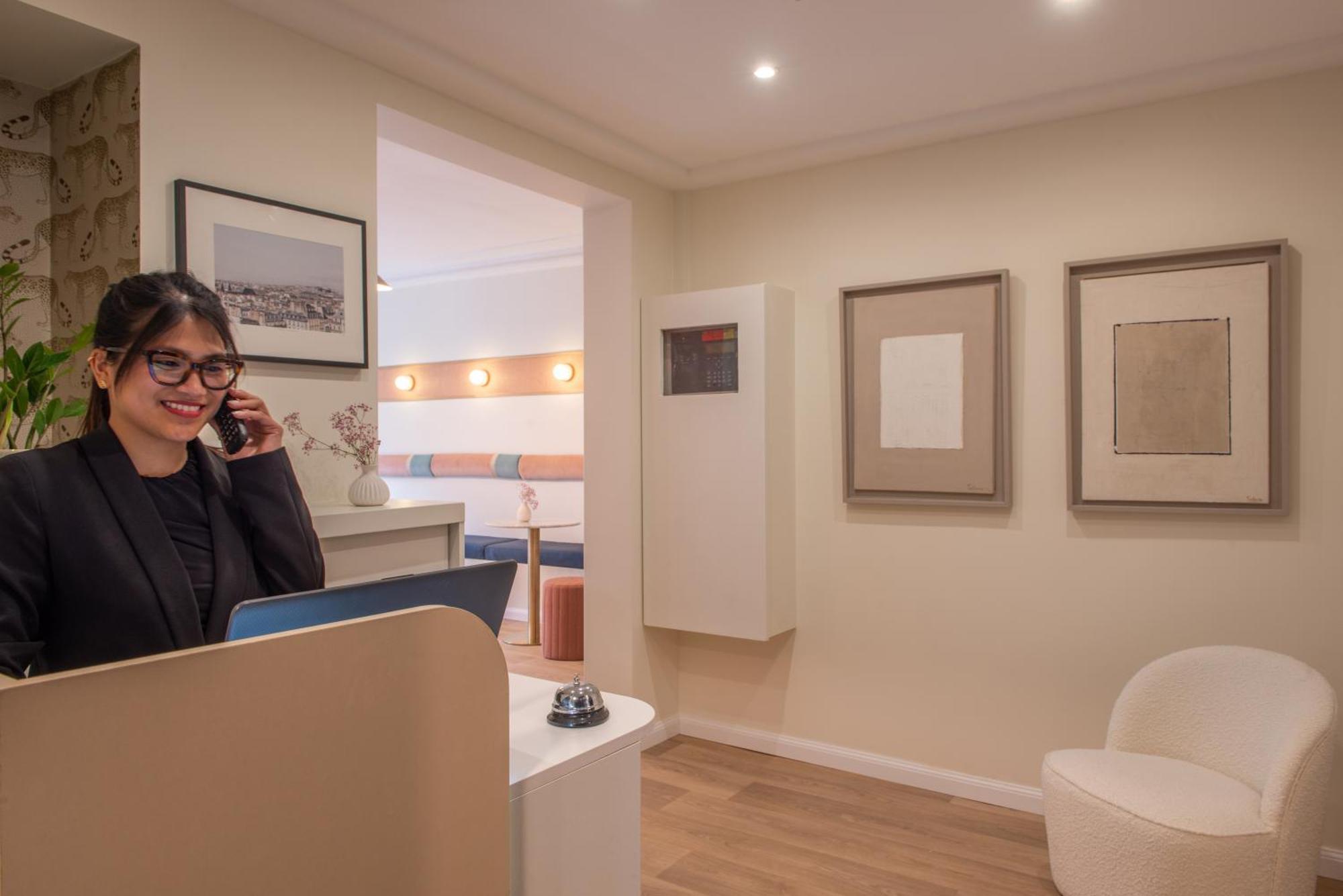 Hotel Avama Prony Parigi Esterno foto