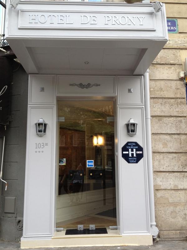 Hotel Avama Prony Parigi Esterno foto