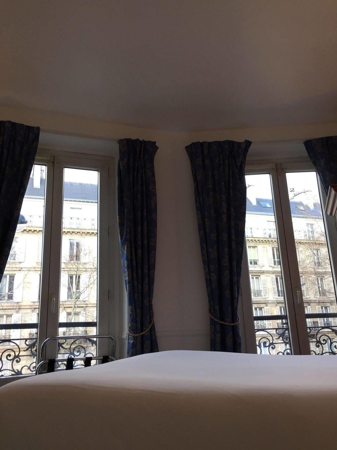 Hotel Avama Prony Parigi Esterno foto