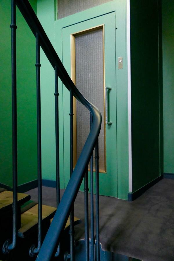 Hotel Avama Prony Parigi Esterno foto