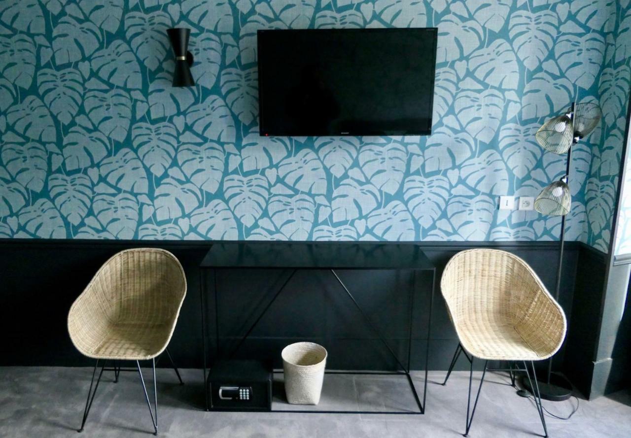 Hotel Avama Prony Parigi Esterno foto